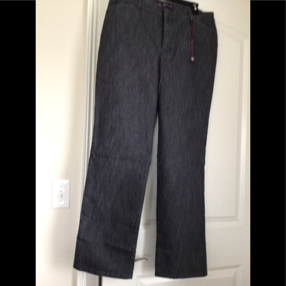 Gloria Vanderbilt Women’s trousers
